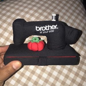 NWT Sewing Machine pin cushion and Storage